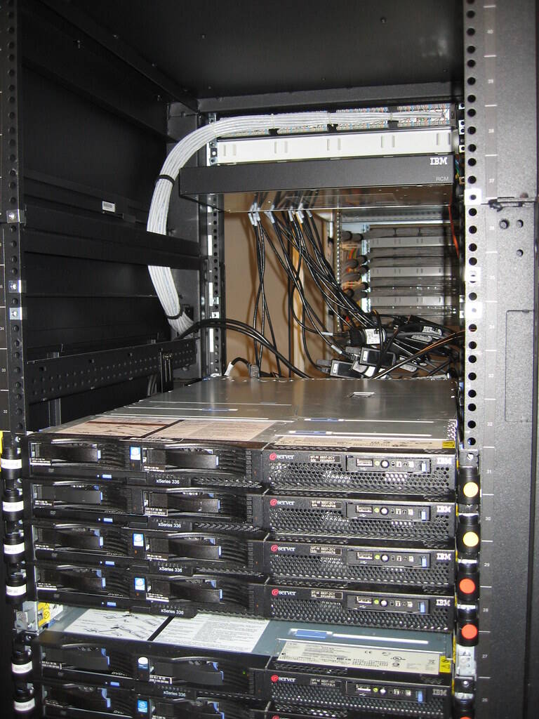 1U rack server